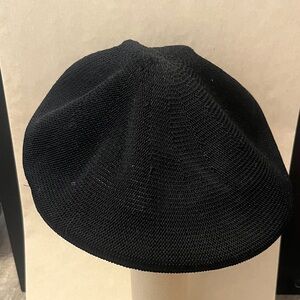 le chateau Black Knit Baker Boy Cap